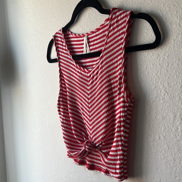 Col Story Cropped Sleeveless Tank, Size S - Picture 2 of 5